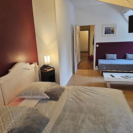 La Demeure Aux Pins Bed & Breakfast Lourdes Exterior photo